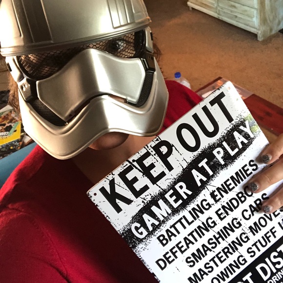 SHARE PLEASE! Shop and support my closet! 🥰 - Picture 7 of 8